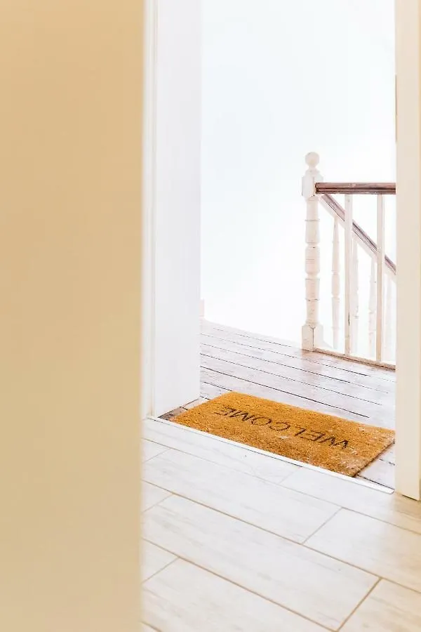 Beautiful Best Location Apartment 